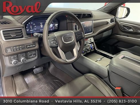 Used 2023 GMC Yukon Denali w/ LPO, Floor Liner Package image 18