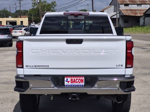 New 2026 Chevrolet Silverado 2500 LTZ w/ LTZ Plus Package AWD/4WD image 4