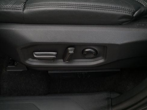 Used 2024 Toyota Tundra Limited w/ TRD Off-Road Package image 20