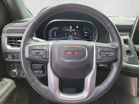 Used 2022 GMC Yukon XL SLT w/ SLT Premium Package AWD/4WD image 16