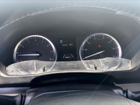 Used 2018 Toyota Highlander Limited AWD/4WD image 25