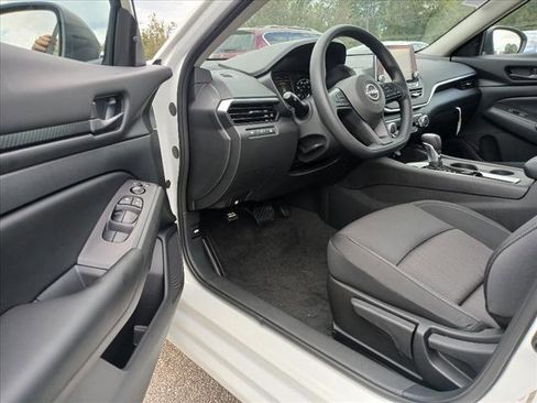 New 2025 Nissan Altima 2.5 S image 12