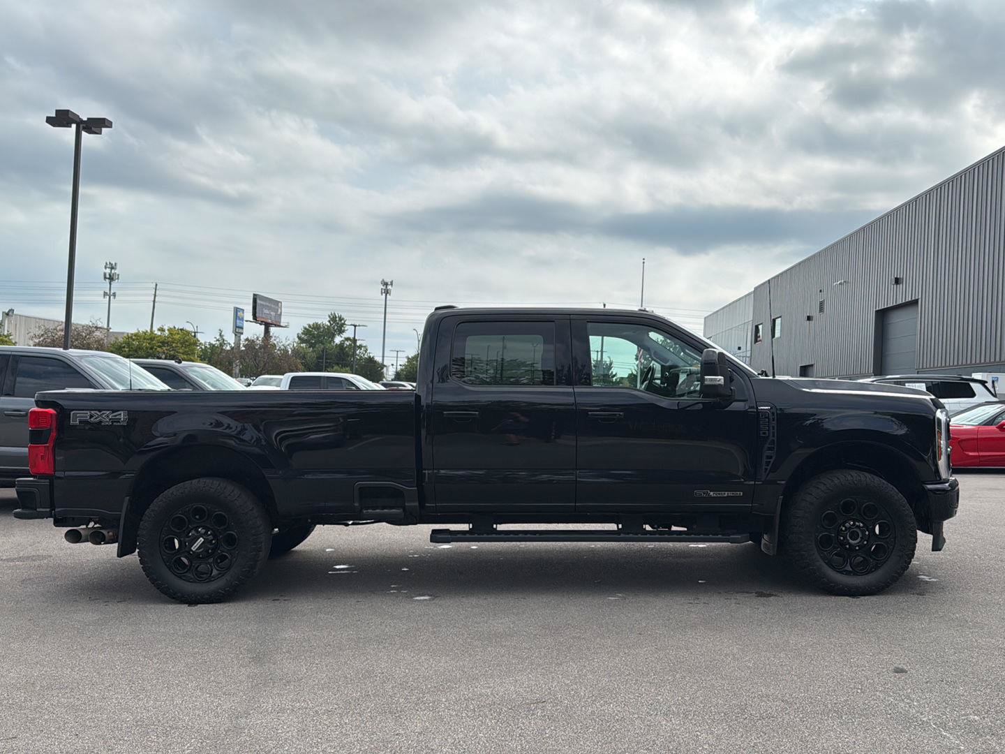 Used 2024 Ford F250 Lariat w/ Lariat Ultimate Package AWD/4WD image 2