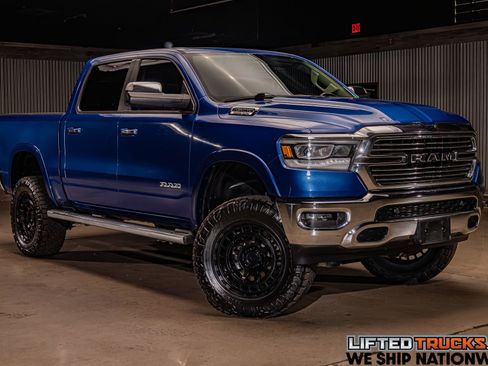 Used 2019 RAM 1500 Laramie AWD/4WD image 1