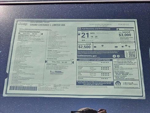 New 2025 Jeep Grand Cherokee L Limited w/ Black Appearance Package image 18