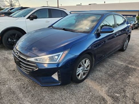 Used 2020 Hyundai Elantra SEL FWD image 3