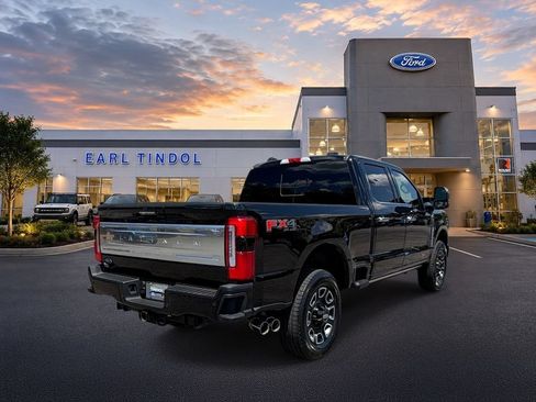 Used 2024 Ford F250 Platinum AWD/4WD image 8