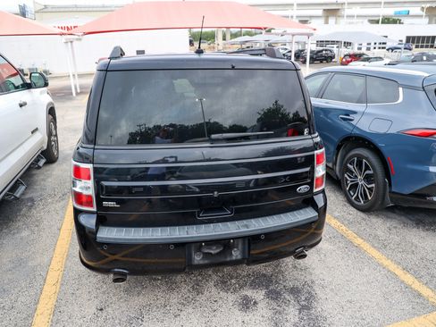 Used 2019 Ford Flex SEL w/ Equipment Group 202A FWD image 10