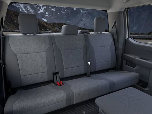 New 2026 Ford F250 XL w/ FX4 Off-Road Package image 11