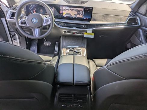 New 2026 BMW X5 xDrive50e AWD/4WD image 10