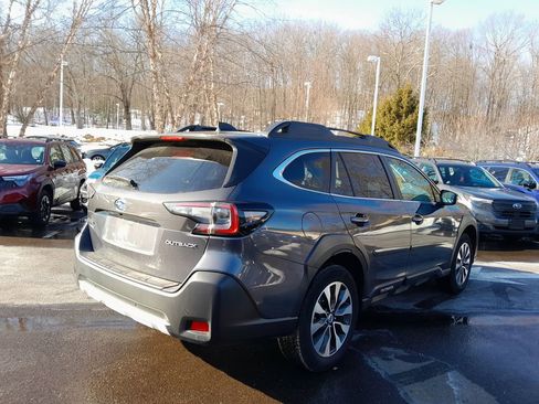 Used 2024 Subaru Outback Limited image 7