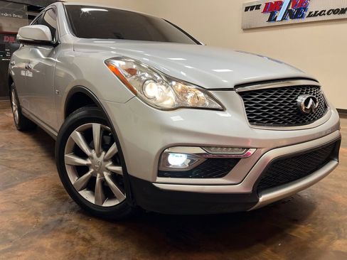 Used 2017 INFINITI QX50 AWD image 39