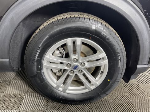 Used 2022 Ford Explorer XLT w/ Class IV Trailer Tow Package image 7