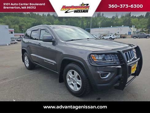 Used 2015 Jeep Grand Cherokee Laredo w/ Quick Order Package 23E AWD/4WD image 9
