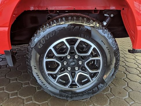 Used 2022 Ford F150 XLT w/ Equipment Group 302A High image 9