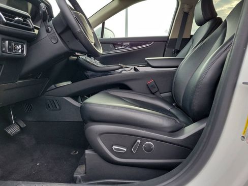 Certified 2023 Lincoln Nautilus AWD w/ Premium Package image 17