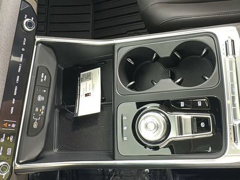 New 2026 Kia Carnival SX FWD image 31