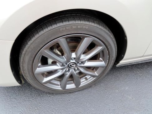 Used 2023 MAZDA MAZDA3 s image 11