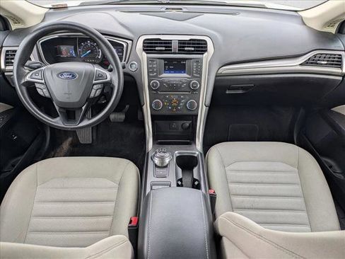 Used 2018 Ford Fusion S image 16