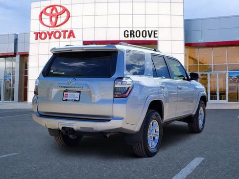 Used 2023 Toyota 4Runner SR5 Premium w/ SR5 Premium Package AWD/4WD image 5