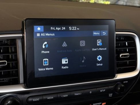 Used 2021 Hyundai Venue SEL FWD image 14