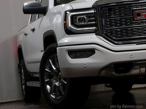 Used 2018 GMC Sierra 1500 Denali AWD/4WD image 4