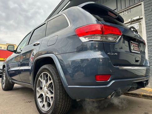 Used 2020 Jeep Grand Cherokee Overland AWD/4WD image 5