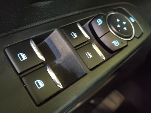 Used 2020 Ford Escape SE Sport FWD image 27