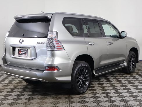 Used 2023 Lexus GX 460 Premium image 14