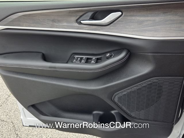 New 2026 Jeep Grand Cherokee Altitude RWD image 29