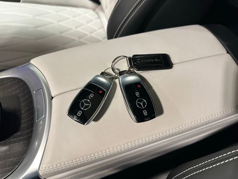 Used 2023 Mercedes-Benz G 550 image 31