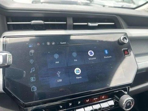 New 2027 Chevrolet Bolt LT w/ Comfort Package FWD image 38
