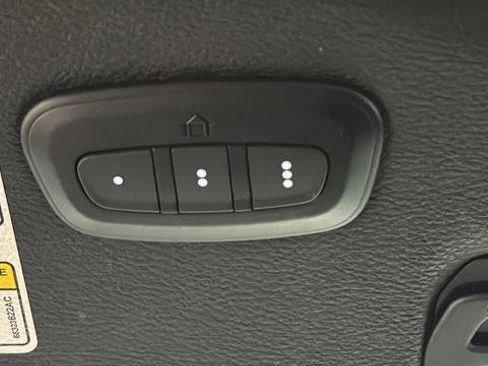 Used 2022 Jeep Wrangler Unlimited Rubicon image 14