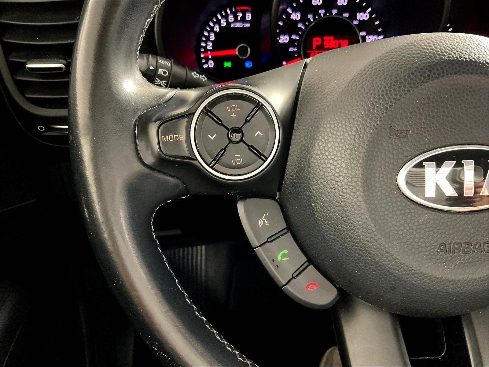 Used 2019 Kia Soul + FWD image 11