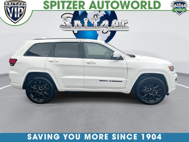 Used 2019 Jeep Grand Cherokee Altitude AWD/4WD image 11