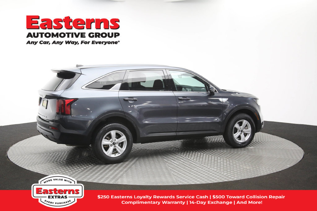 Used 2022 Kia Sorento LX AWD/4WD image 42