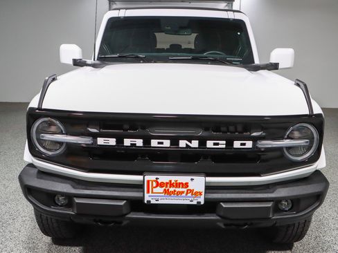 Used 2022 Ford Bronco Outer Banks image 4