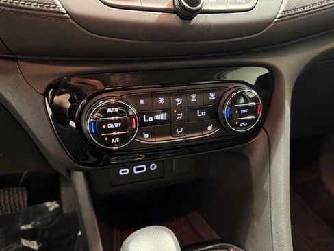 Used 2023 Buick Encore GX Select FWD image 20
