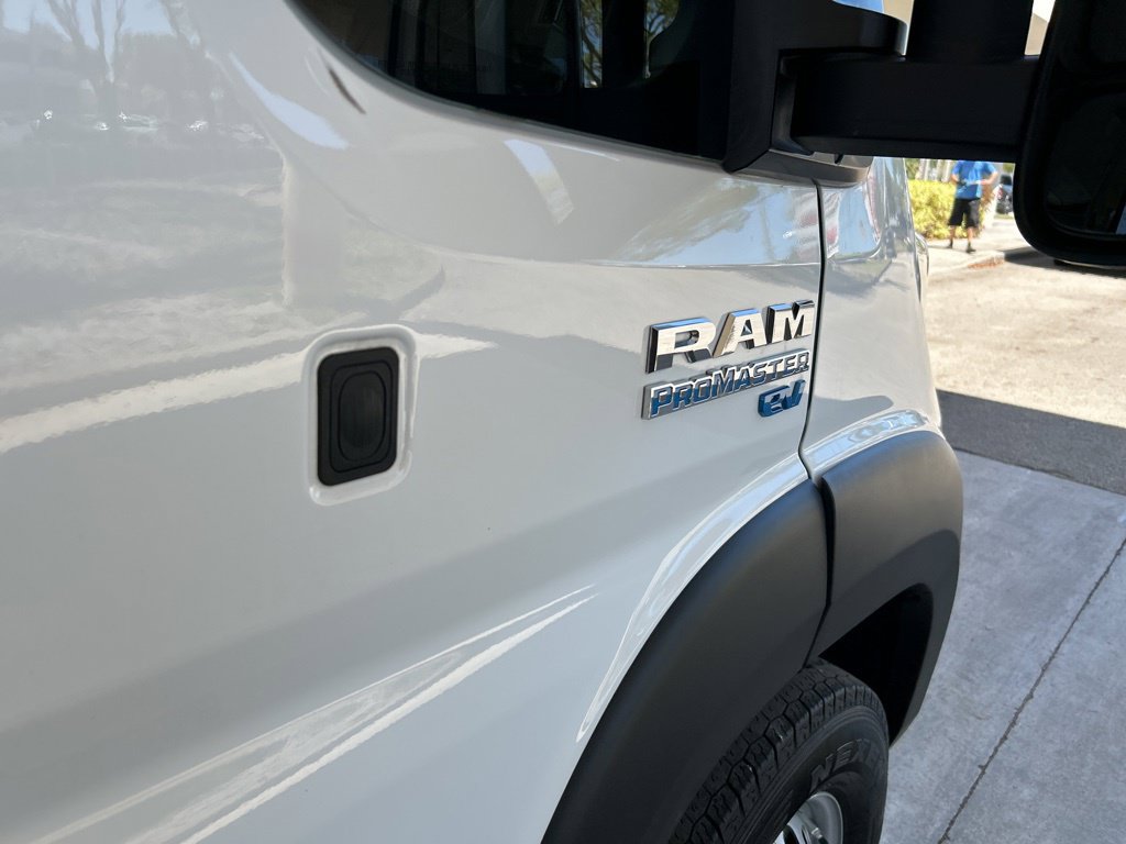 Used 2024 RAM ProMaster 3500 w/ Delivery Van Package FWD image 18