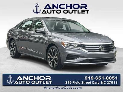 Used 2022 Volkswagen Passat 2.0T SE