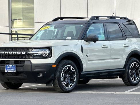 Certified 2025 Ford Bronco Sport Outer Banks w/ Outer Banks Tech Package+ image 7