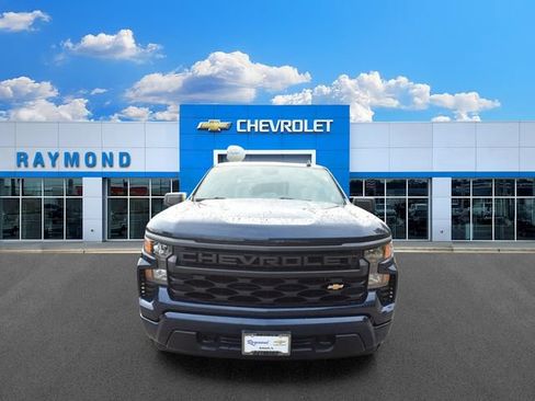 Certified 2022 Chevrolet Silverado 1500 Custom AWD/4WD image 8