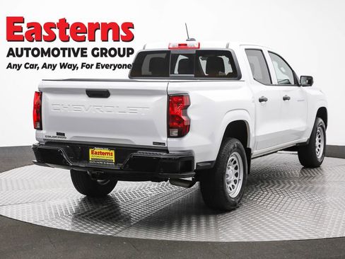 Used 2024 Chevrolet Colorado W/T w/ Technology Package RWD image 5