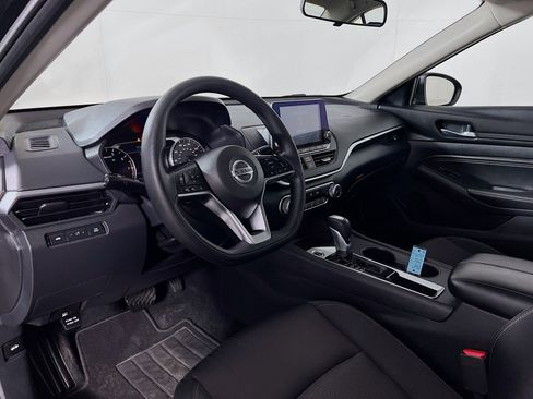 Used 2019 Nissan Altima 2.5 S FWD image 9