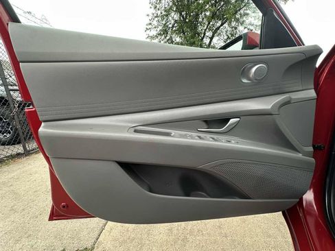 Used 2023 Hyundai Elantra SEL FWD image 21