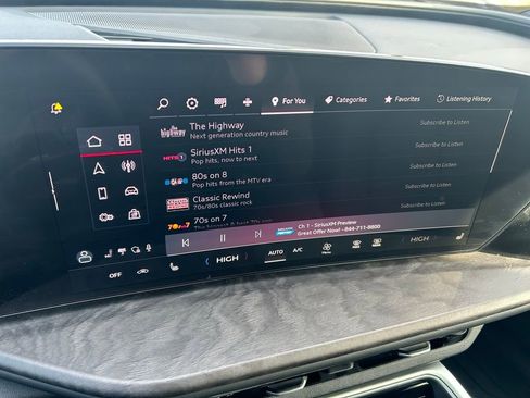 Used 2025 Audi Q5 Premium w/ Convenience Package image 15