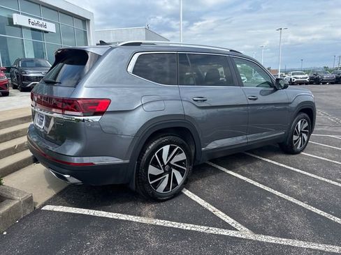 Certified 2025 Volkswagen Atlas SEL AWD/4WD image 4