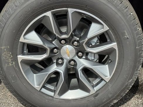 New 2025 Chevrolet Silverado 1500 LT image 11