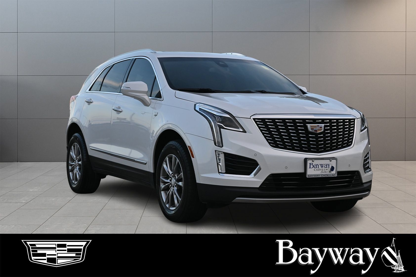 Certified 2023 Cadillac XT5 Premium Luxury FWD image 3
