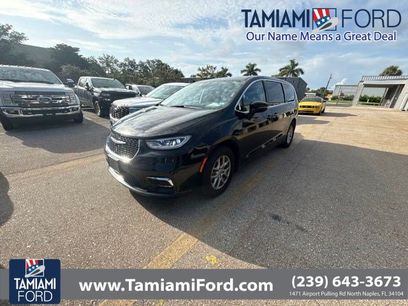 Used 2024 Chrysler Pacifica Touring-L